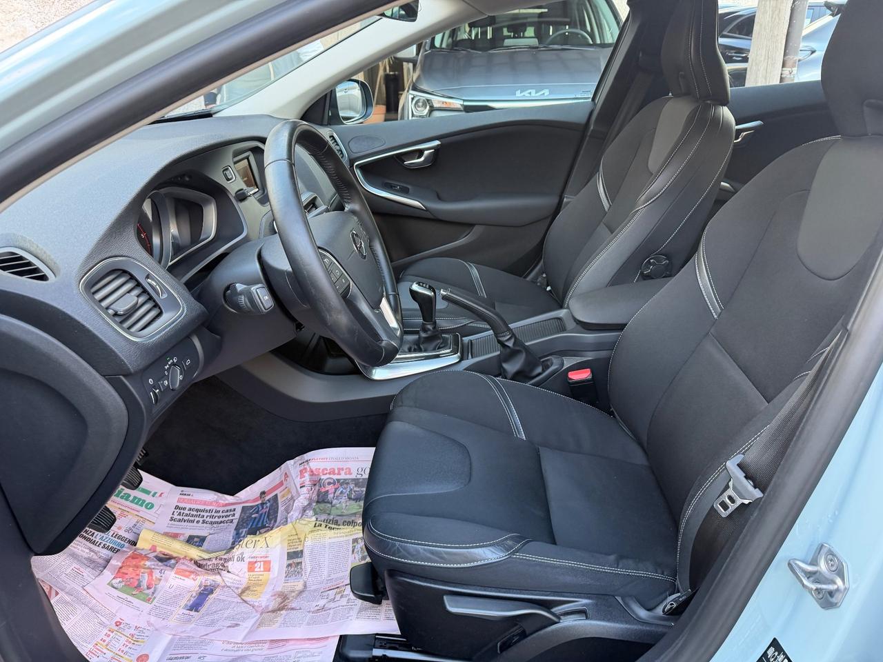 Volvo V40 D3 R-design Kinetic UNICO PROPRIETARIO