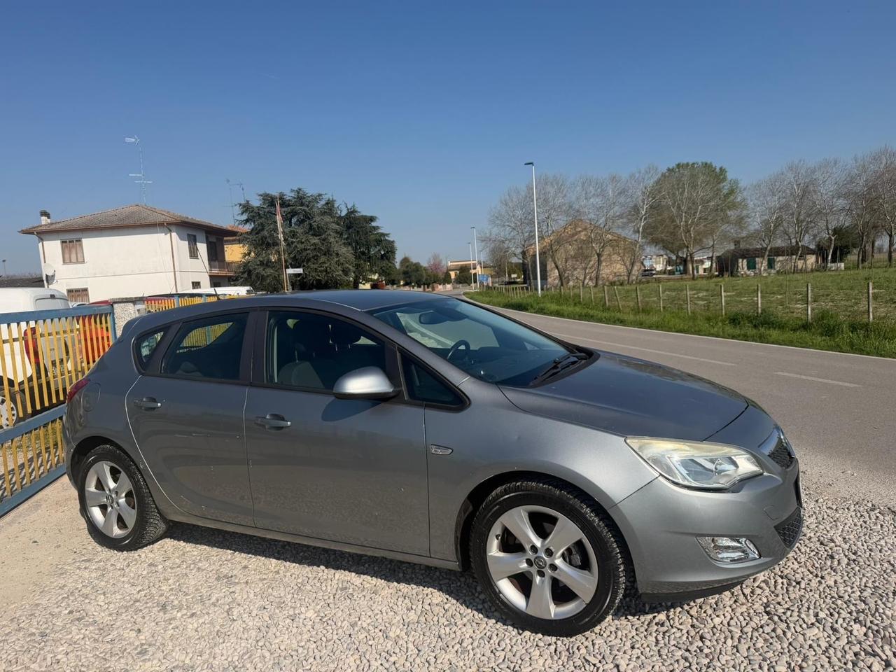Opel Astra 1.4 16V Twinport 5 porte Enjoy