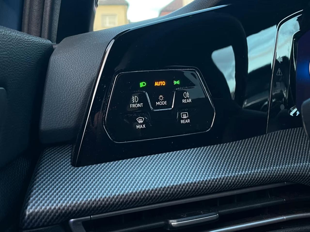 Volkswagen Golf GTI VIII 8.5 IQ-LIGHT TELECAMERA ACC GARANZIA