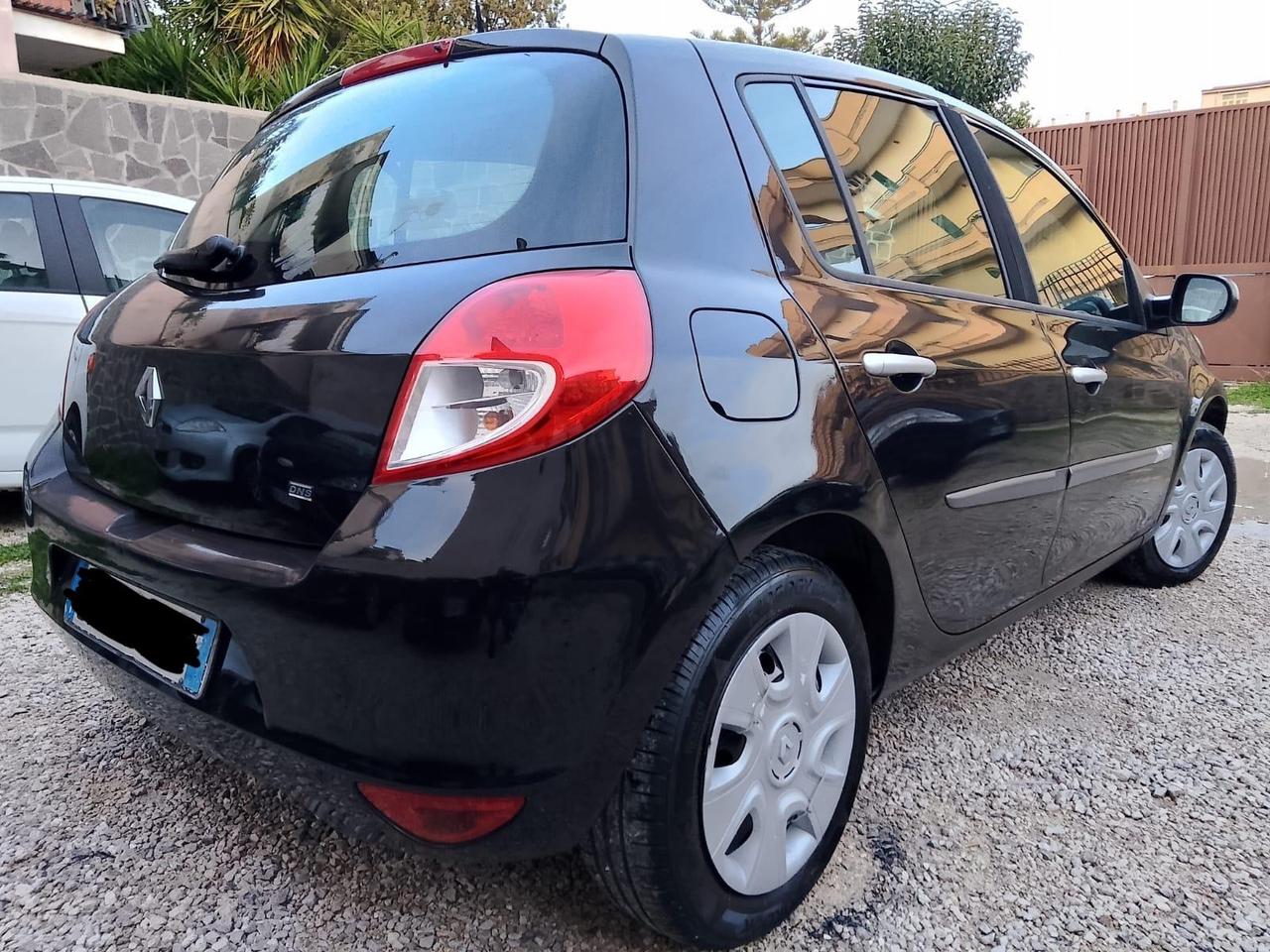Renault Clio 1.2 16V 5 porte anno 2011