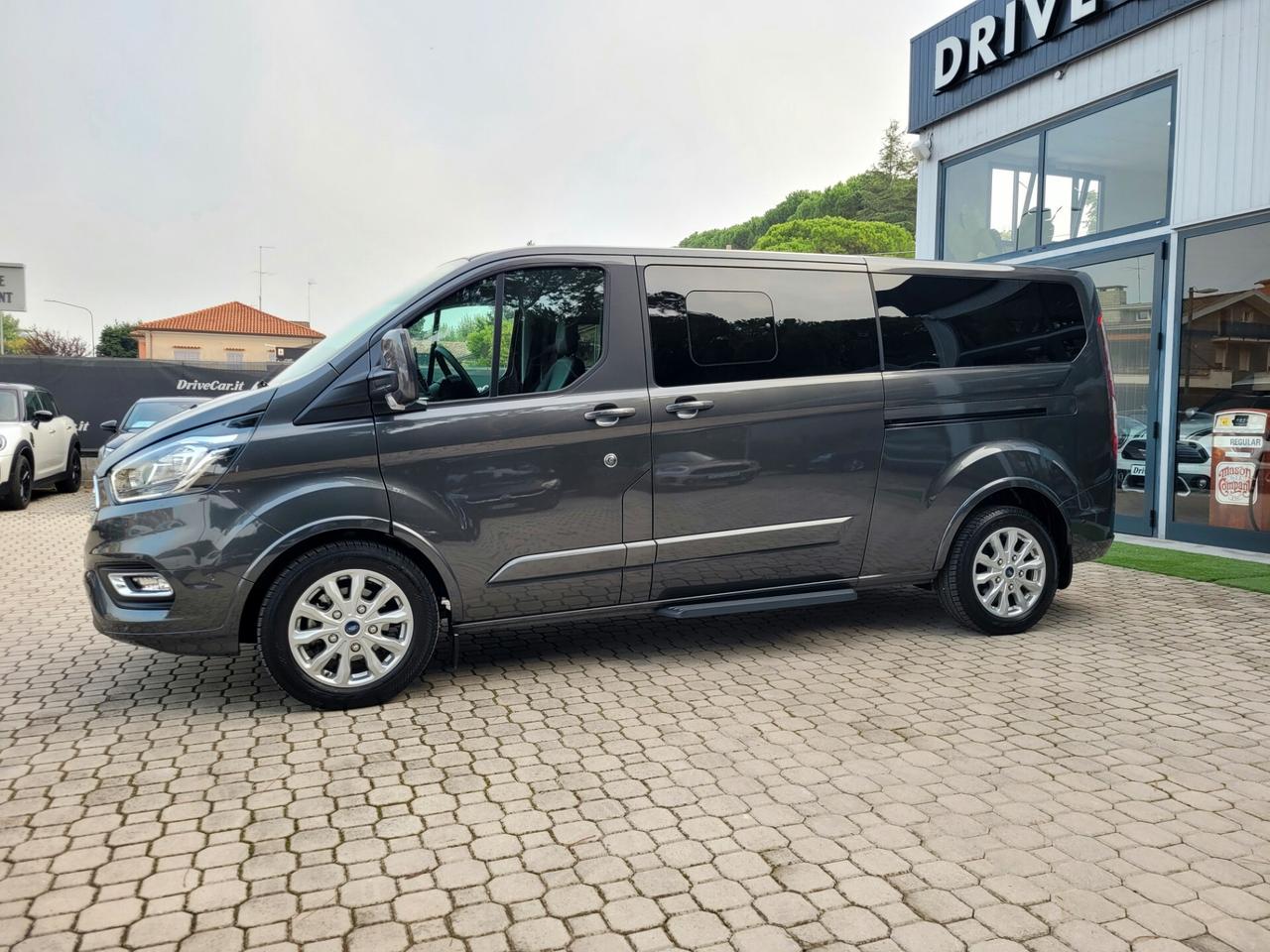 Ford Tourneo Custom 2.0 TDI 170CV AUT. 8 POSTI P.LUNGO €41.800 IVA