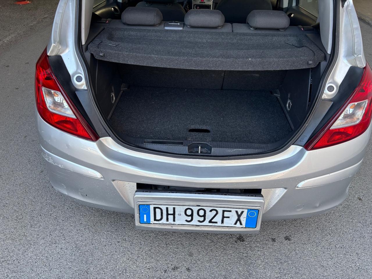 Opel Corsa 1.2 5 porte Easytronic Cosmo