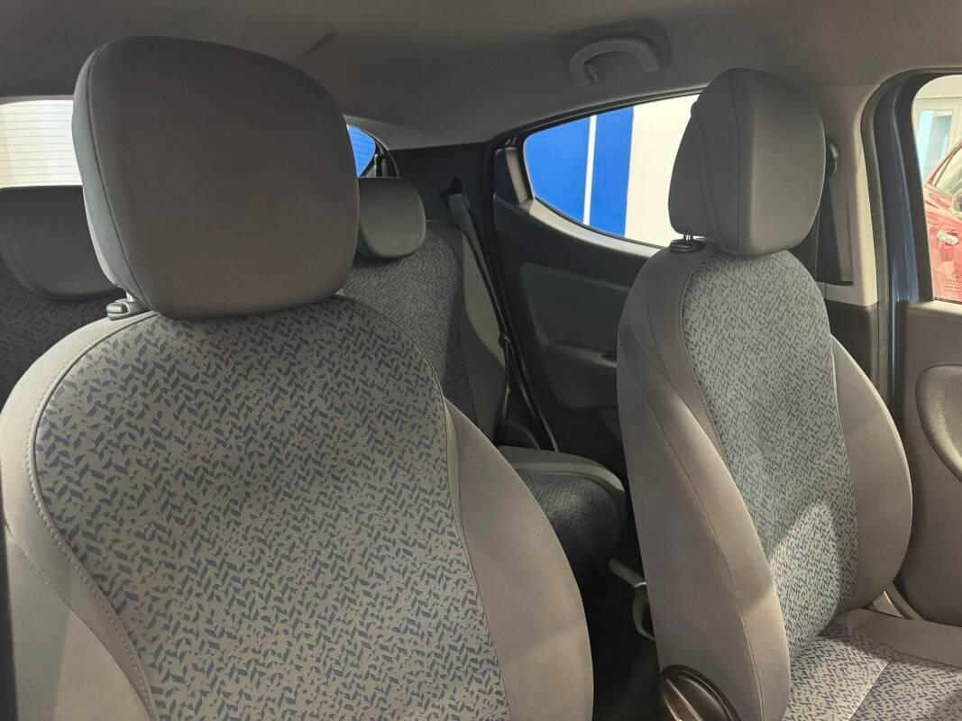 Lancia Ypsilon III 1.0 firefly hybrid Silver s&s 70cv