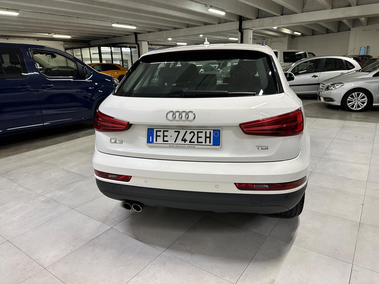 Audi Q3 2.0 TDI 120 CV Business