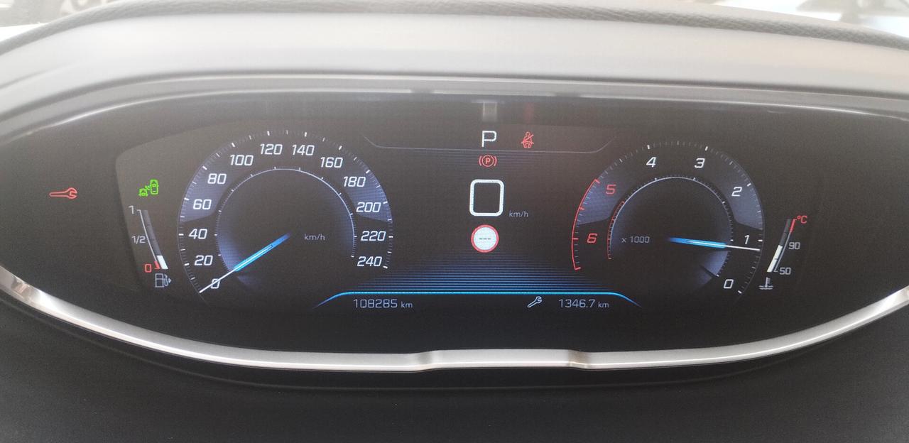 Peugeot 5008 BlueHDi 120 CV CROSSWAY AUT.