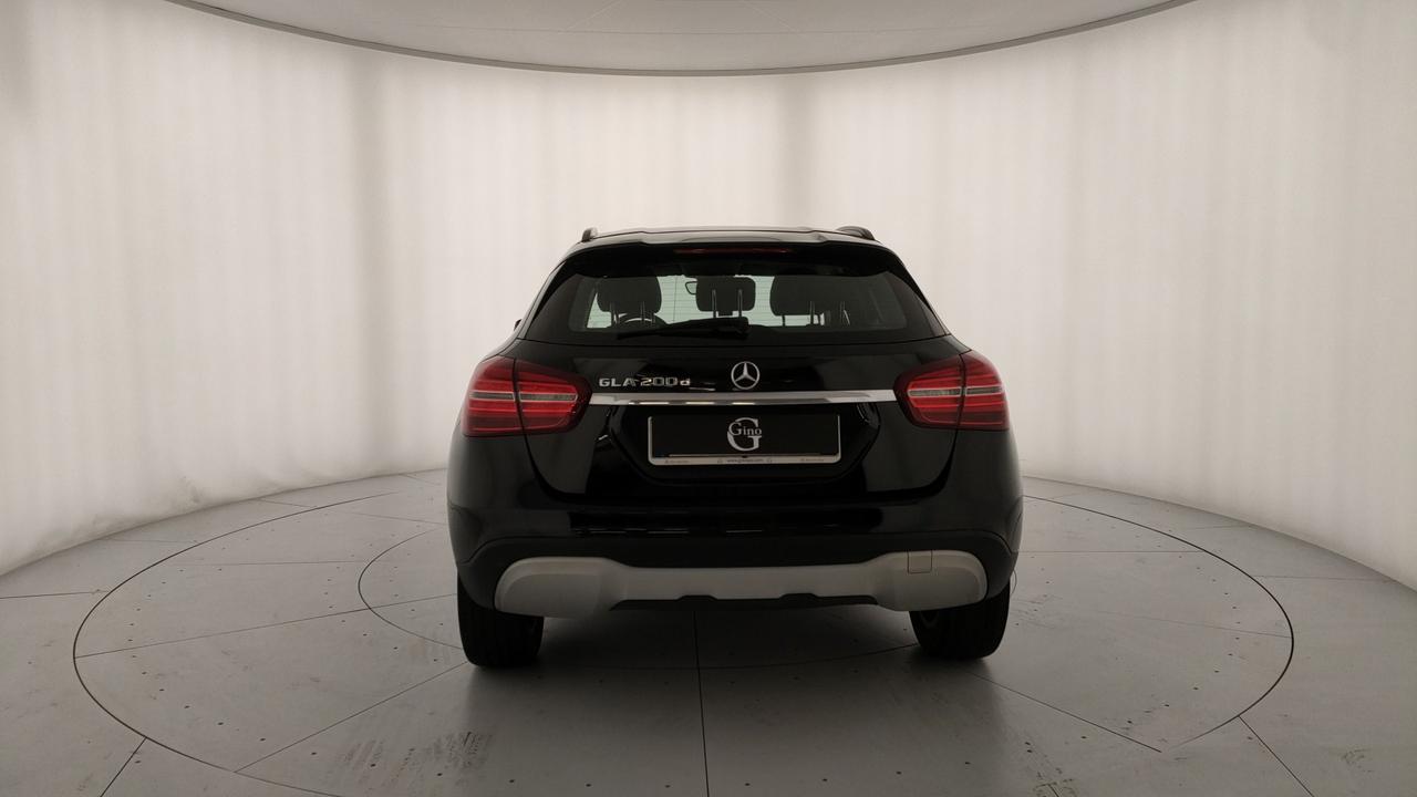 Mercedes-Benz GLA-X156 2017 - GLA 200 d Business auto