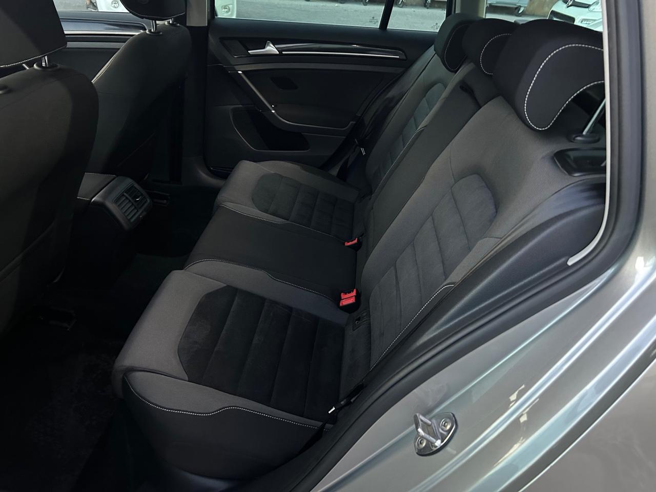 Volkswagen Golf Variant 1.6 TDI 110 CV DSG