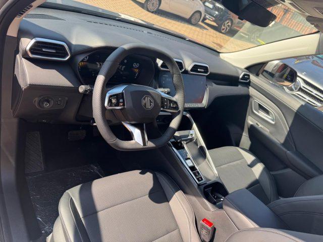 MG ZS 1.5 Hybrid+ 197CV LUXURY