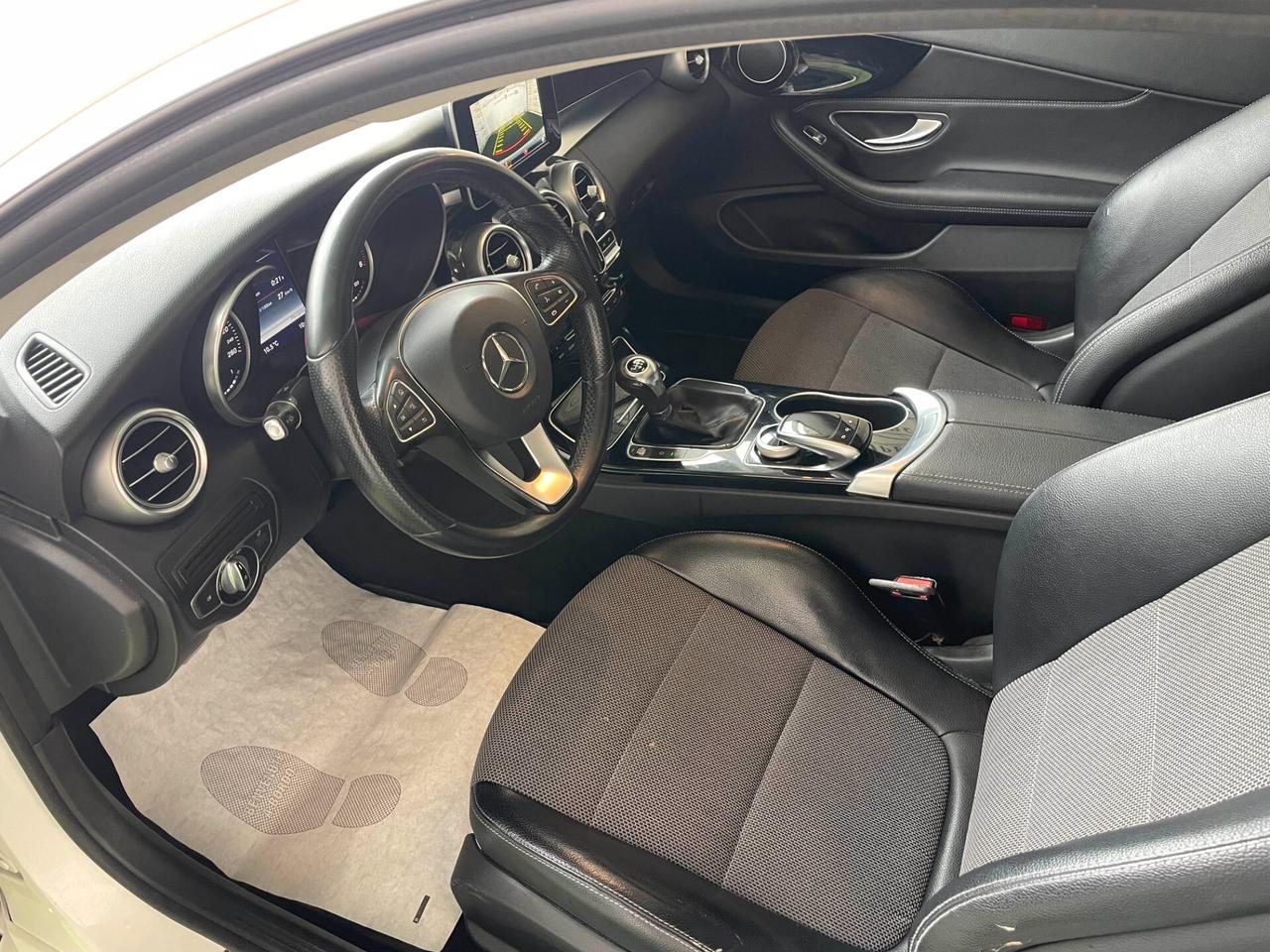 Mercedes-benz C 220 d Coupé Premium