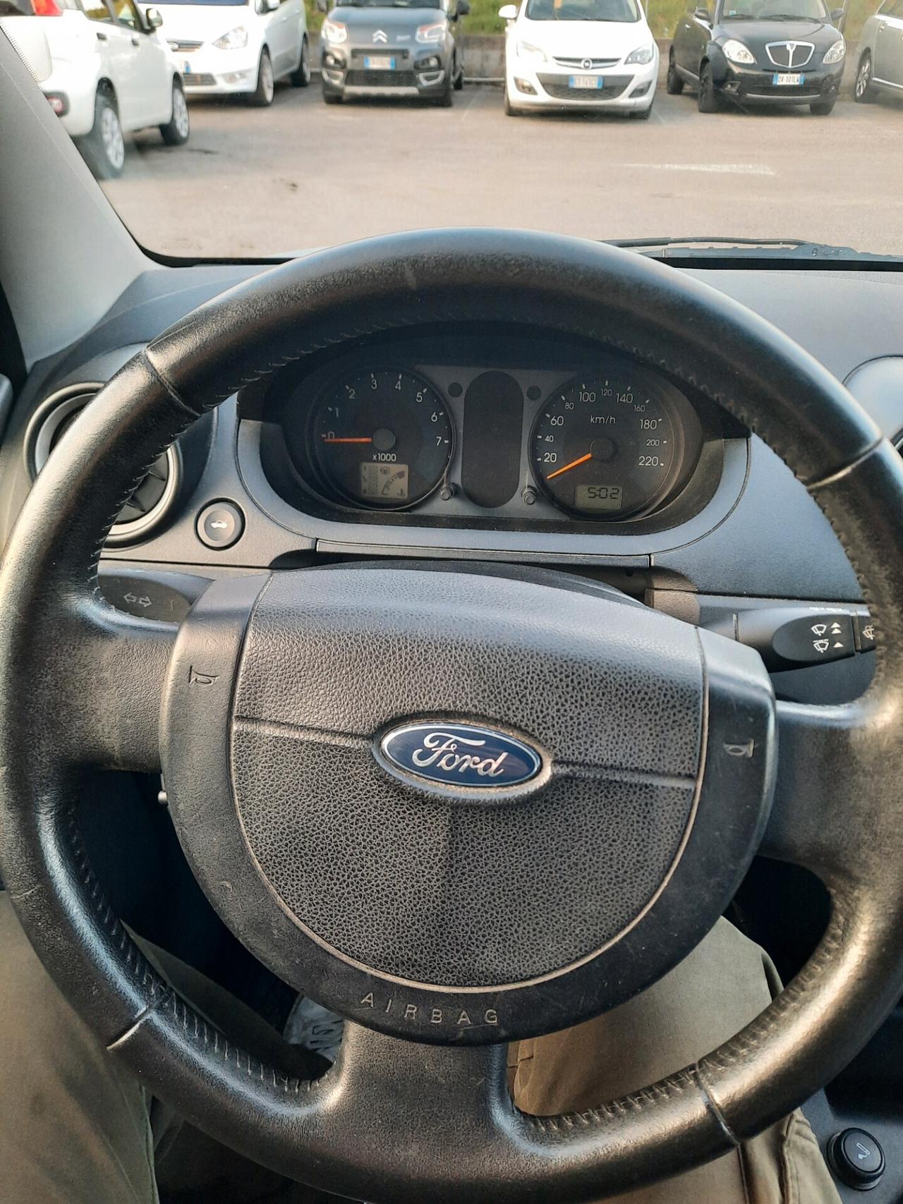 Ford Fiesta 1.2 16V 5p. Ambiente OK NEOPATENTATI