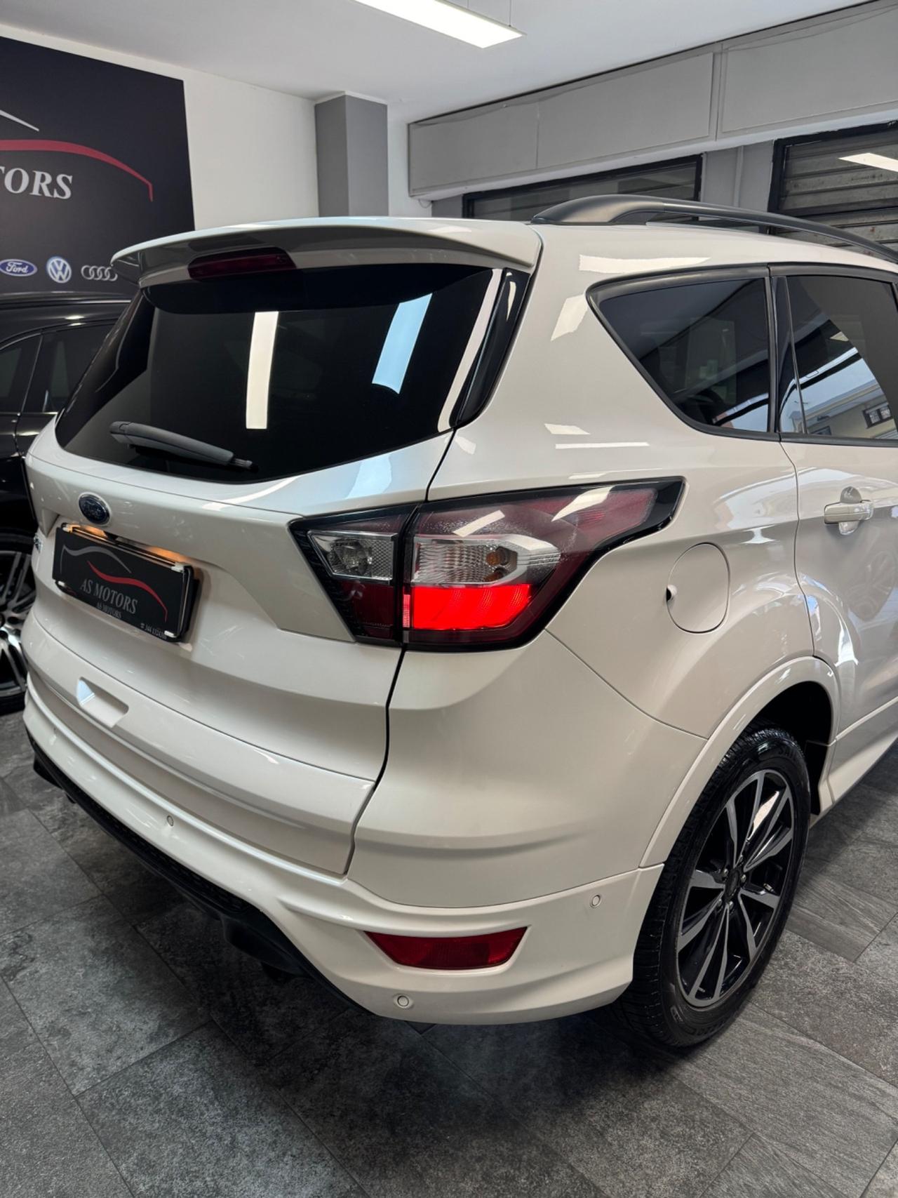 Ford Kuga 1.5 TDCI 120 CV ST-Line Finanziabile