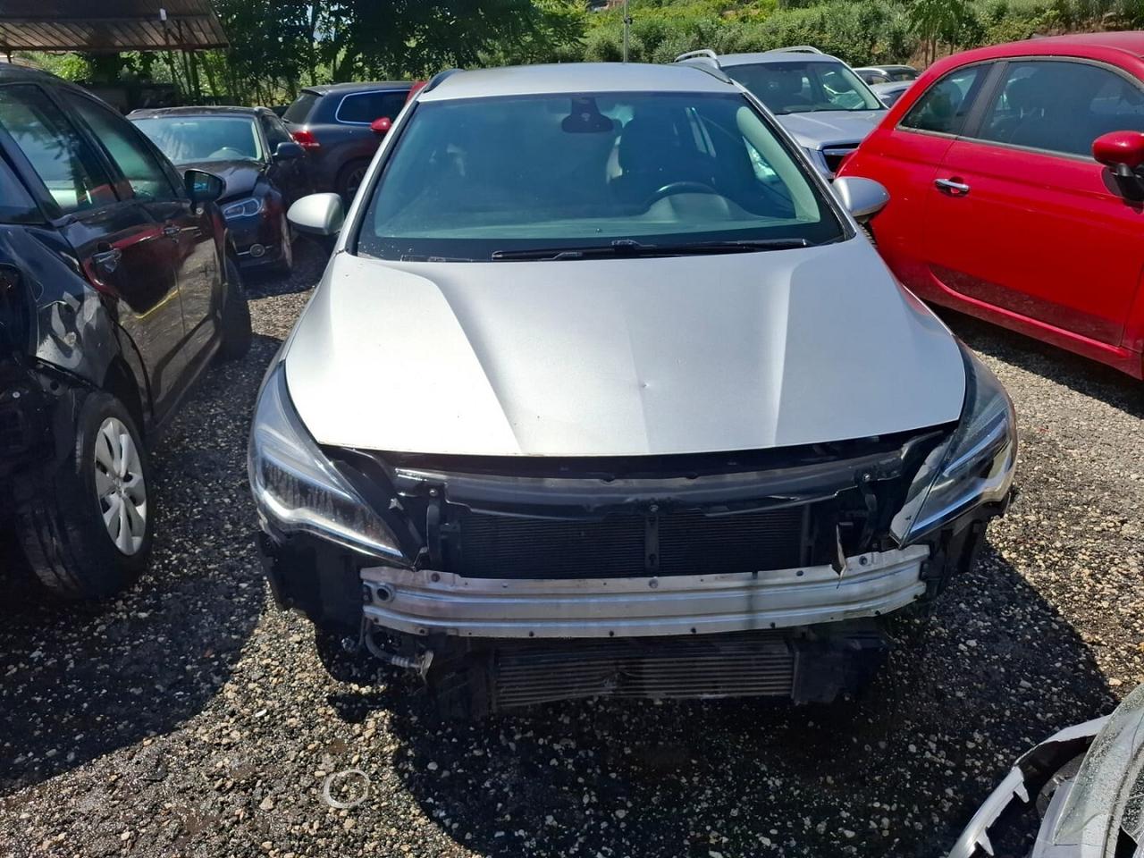 OPEL ASTRA 1.6 CDTI SPORTS SINISTRATA MARCIANTE