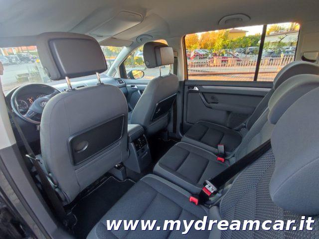 VOLKSWAGEN Touran Business 1.6 TDI DSG Comfortline 7 Posti