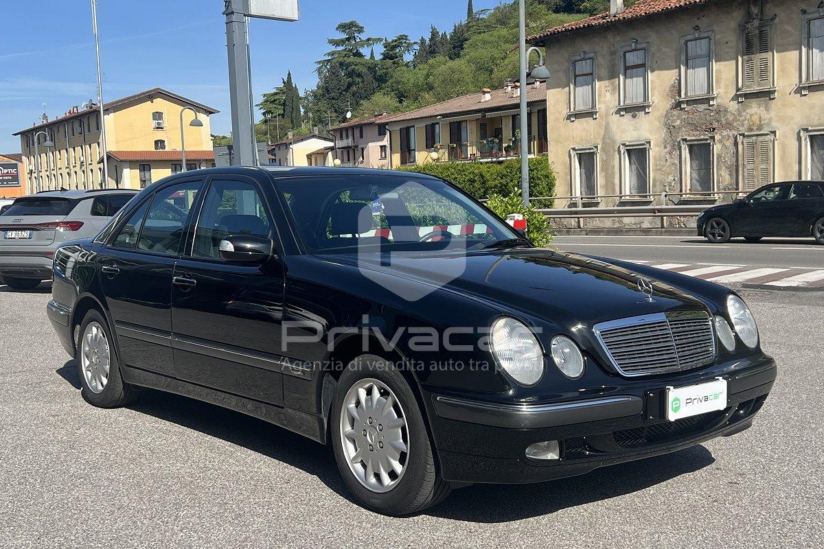 MERCEDES E 200 Kompressor cat Elegance