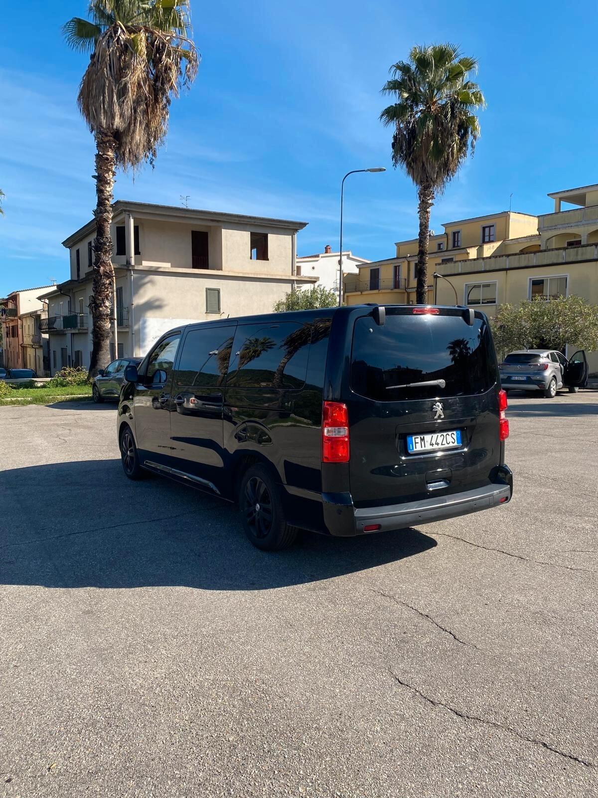 Renault Grand Scenic Blue dCi 120 CV EDC Initiale Paris