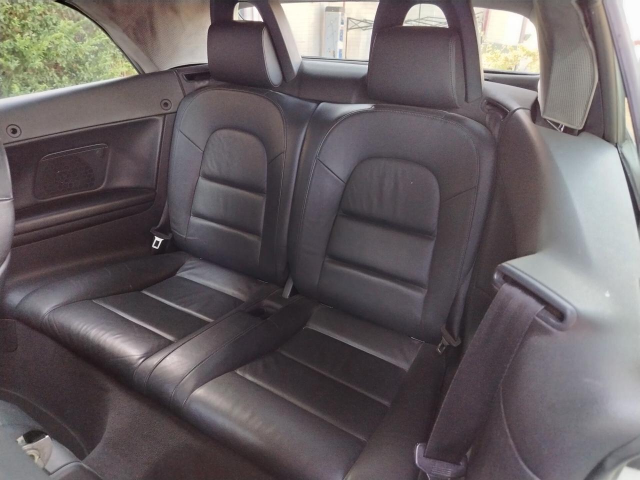 Audi A3 Cabrio 1.6 TDI 105 CV CR Ambition