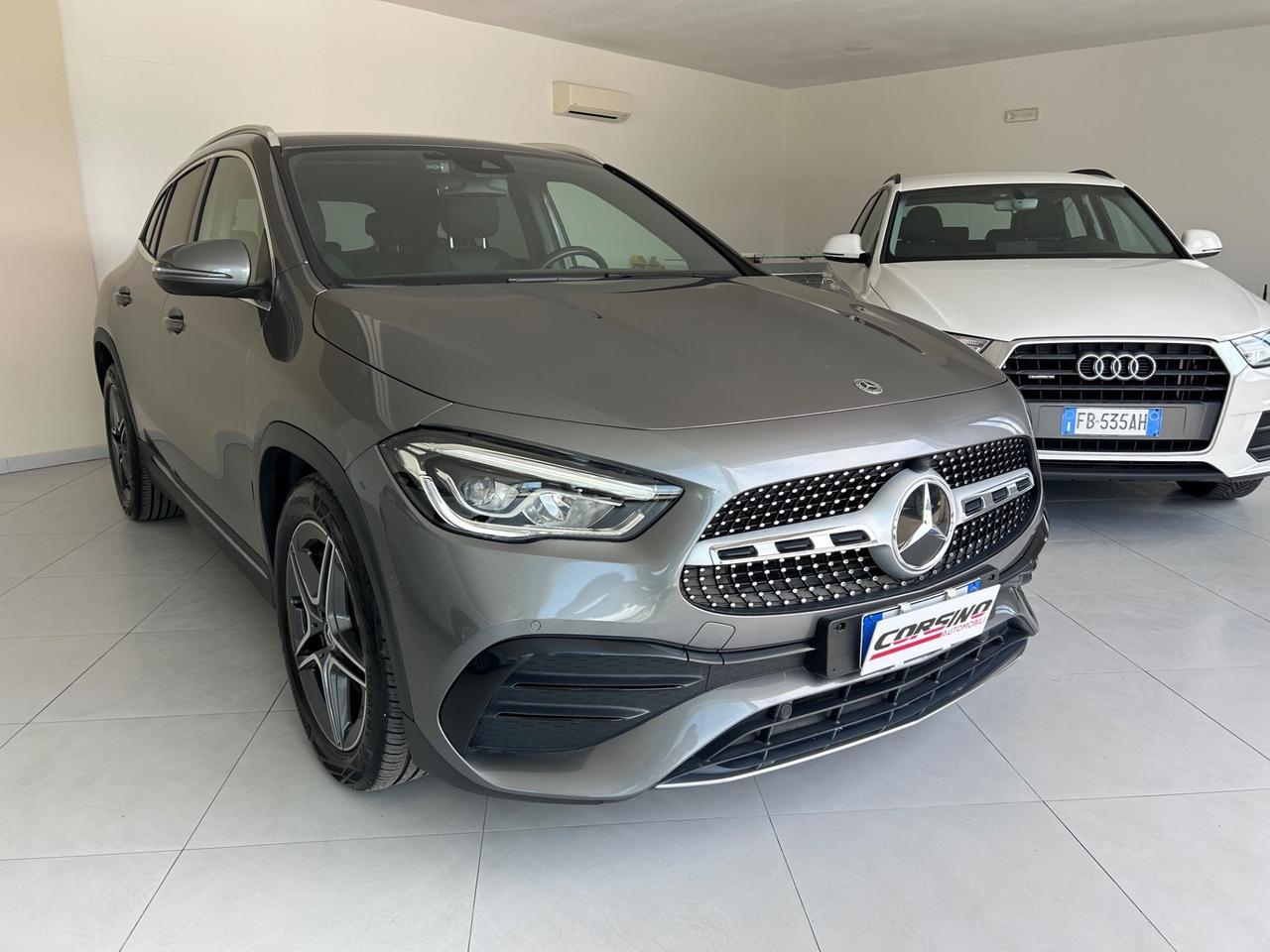 MERCEDES-BENZ GLA 200 d Automatic Premium