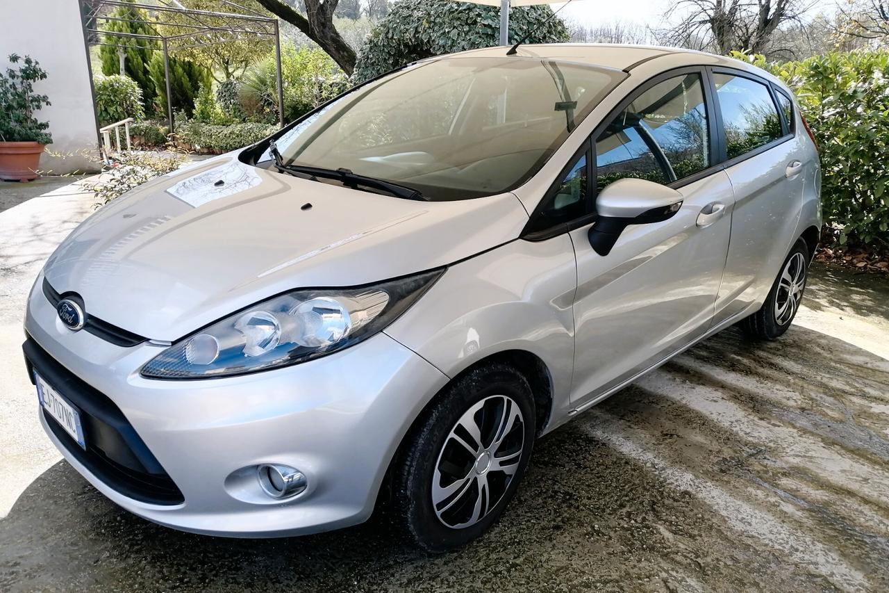 Ford Fiesta 5 p 1.4 TDCi