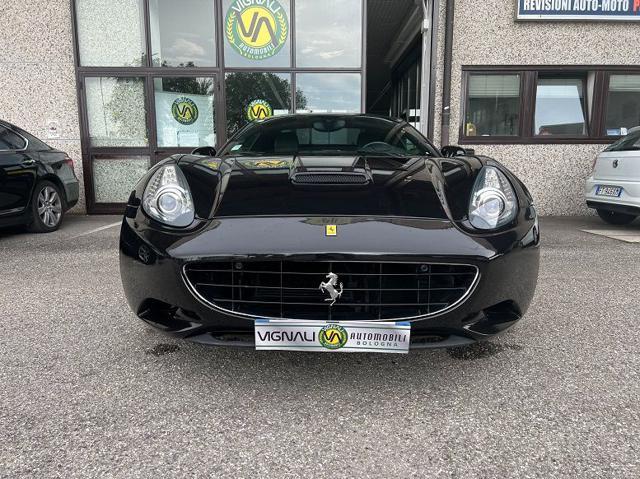 FERRARI California DCT