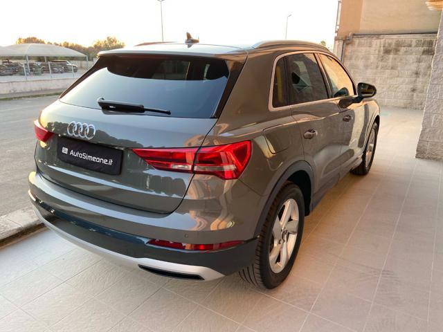 AUDI Q3 35 2.0 TDI S tronic Business Advanced COCKPIT
