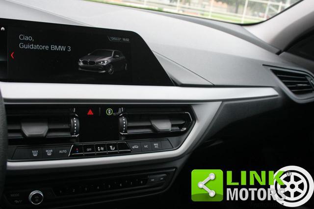 BMW 118 i 5p. Luxury