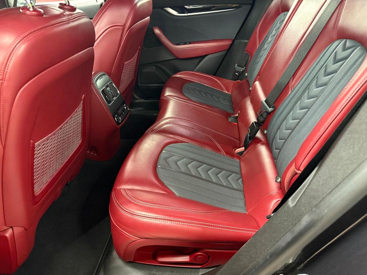 Maserati Levante V6 Diesel 275 CV AWD