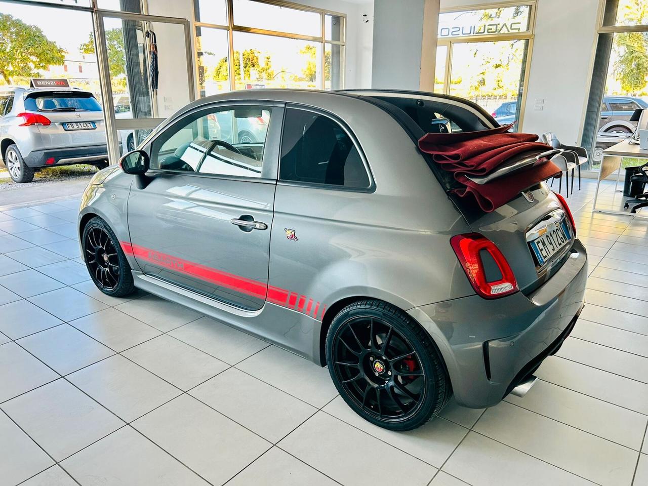 Abarth 500 C 1.4 Turbo T-Jet