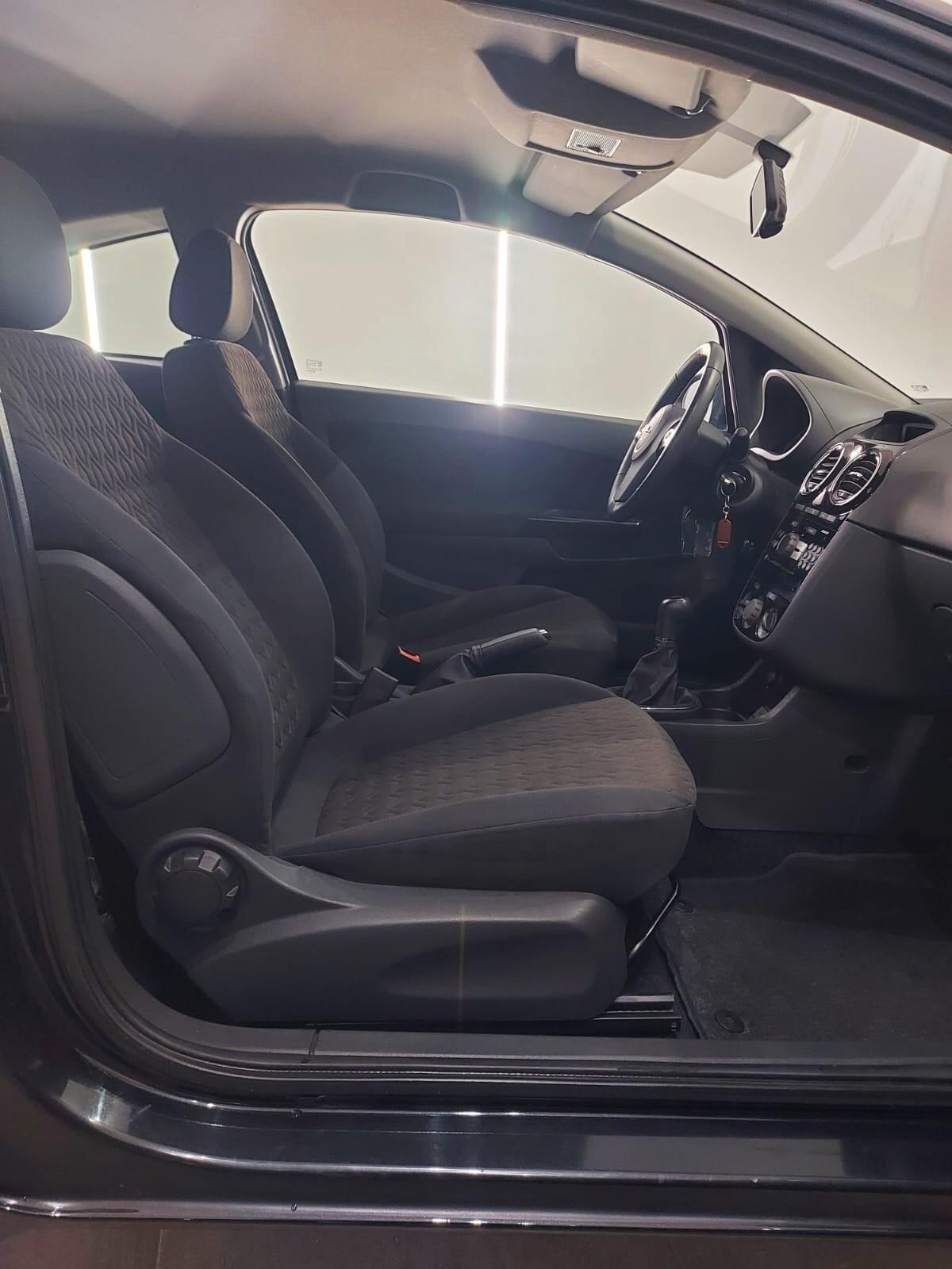 Opel Corsa 1.2 85CV 3 porte GPL-TECH Edition