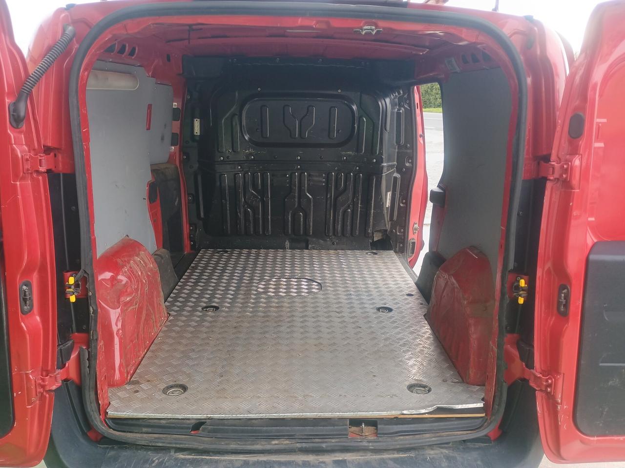DOBLO CARGO 1.6 5B
