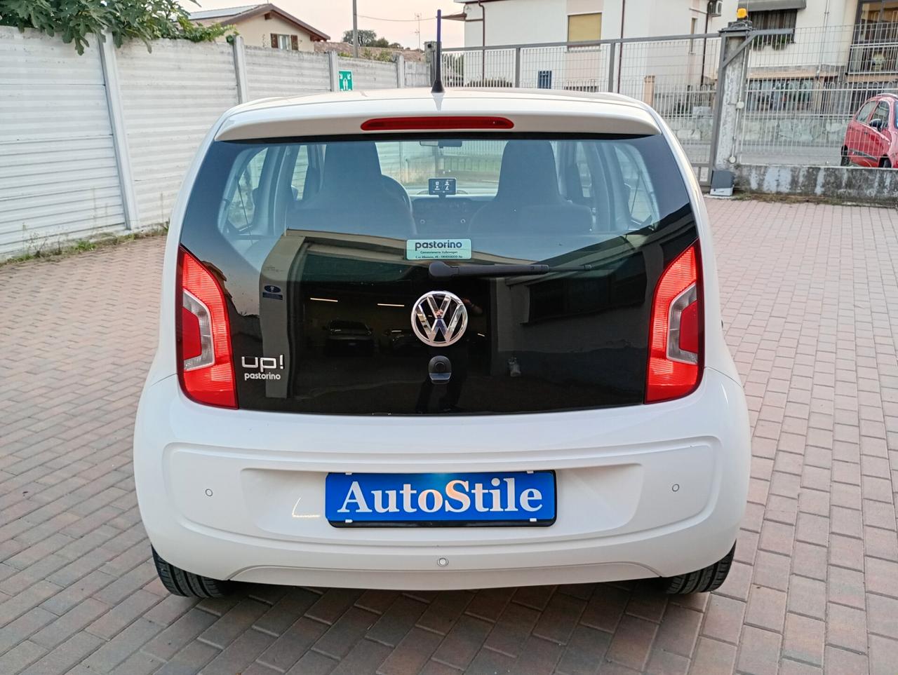 Volkswagen up! 1.0 75 CV 5p. high