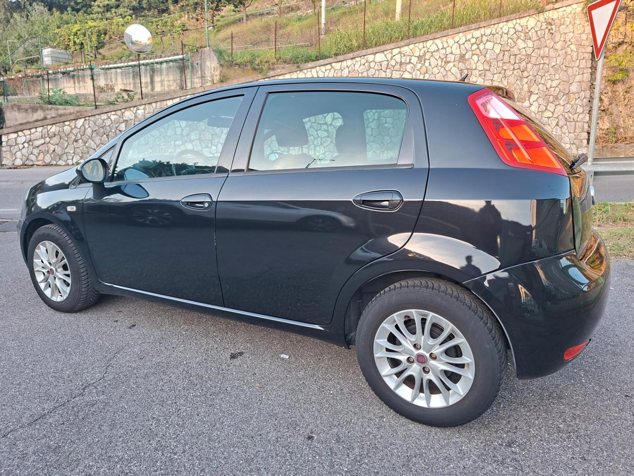 Fiat Punto 1.3 MJT / 5PORTE / DA NEOPATENTATI / EURO 6B