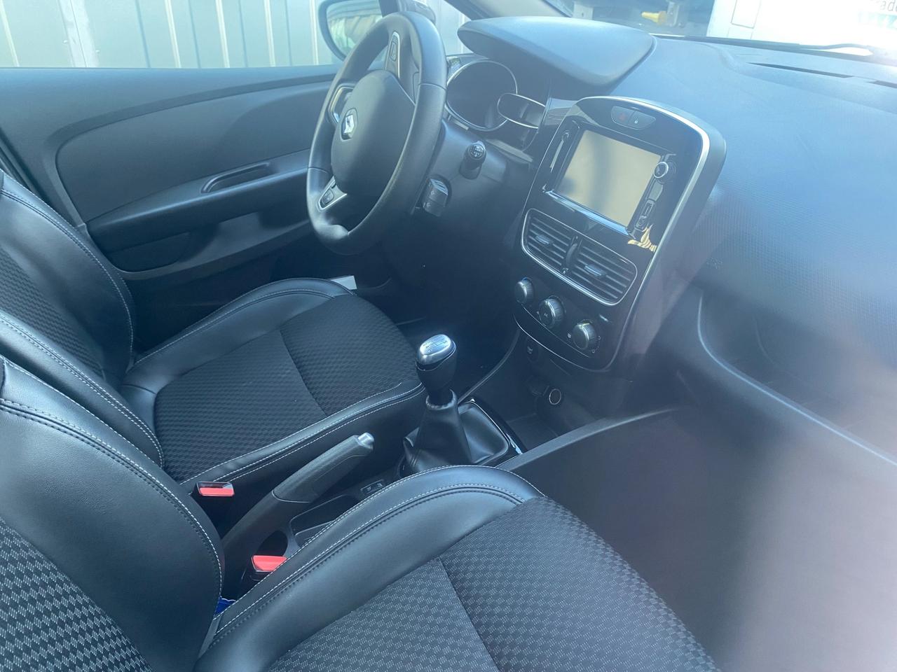 Renault Clio dCi 8V 75 CV 5 porte Moschino Intens