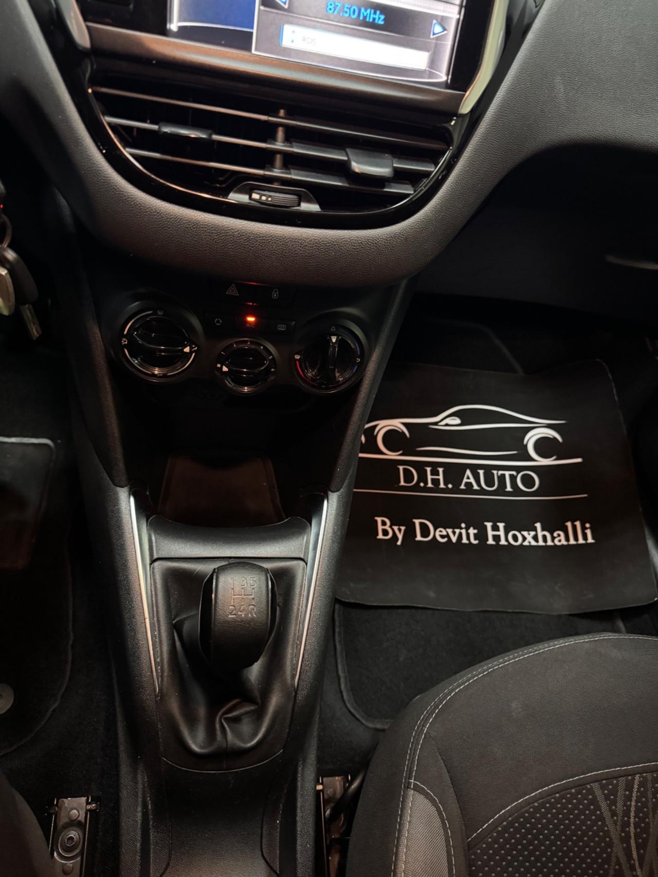 Peugeot 208 1.4 HDi 68 CV 5 porte Allure