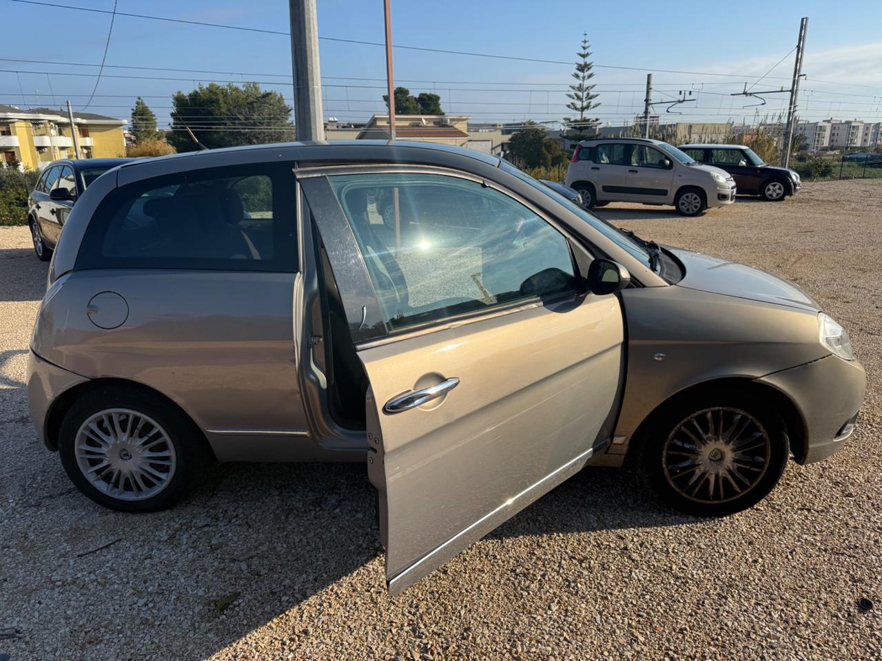 Lancia Ypsilon 1.2 GPL