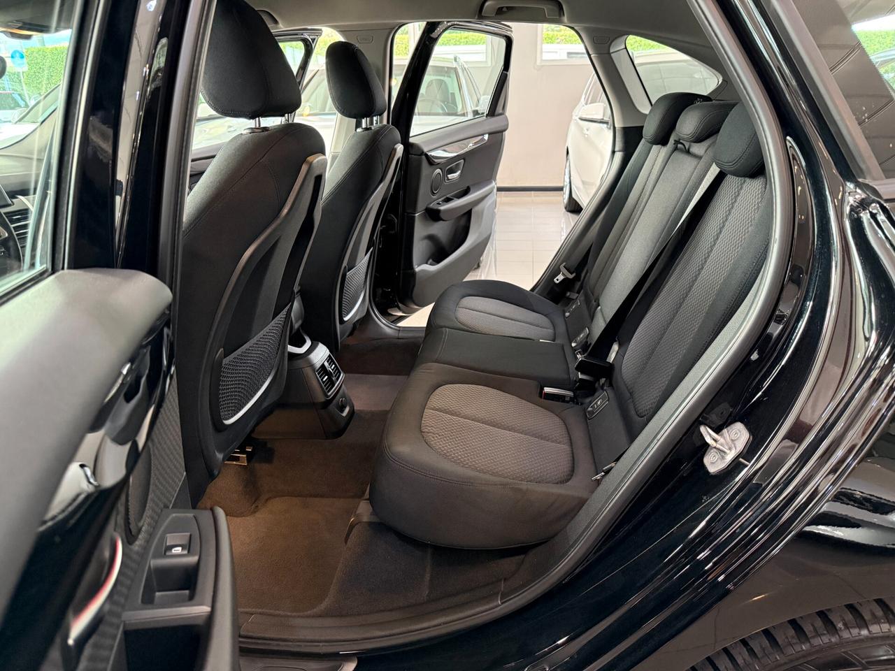 Bmw 2er Active Tourer 216d Advantage