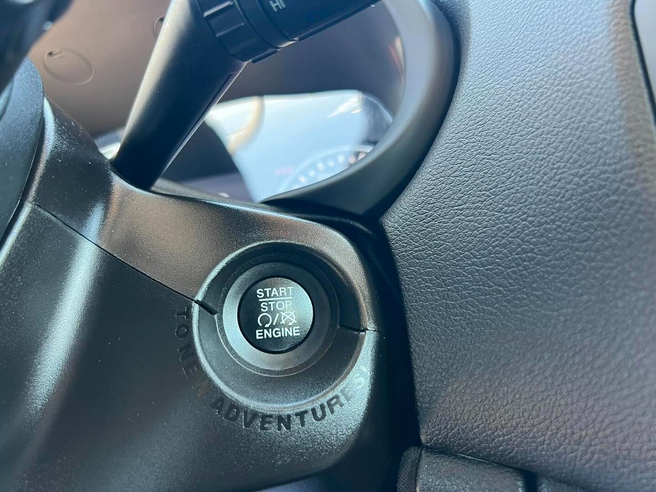 Jeep Renegade 1.3 T4 DDCT Limited -FULL OPT-