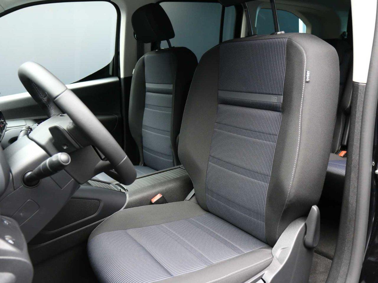Fiat Doblo 1.5 d 130cv PL auto 7p.ti