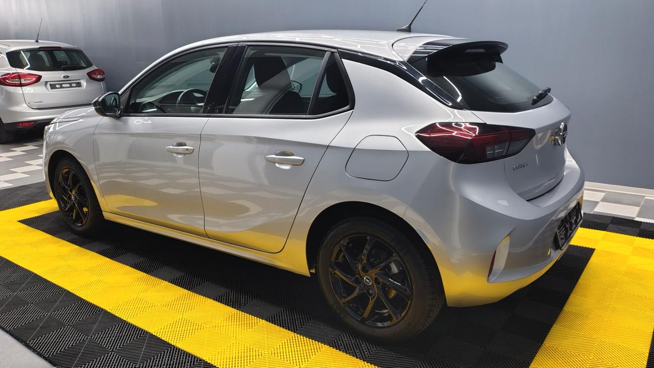 Opel Corsa 1.5 Diesel 6 marce Design & Tech