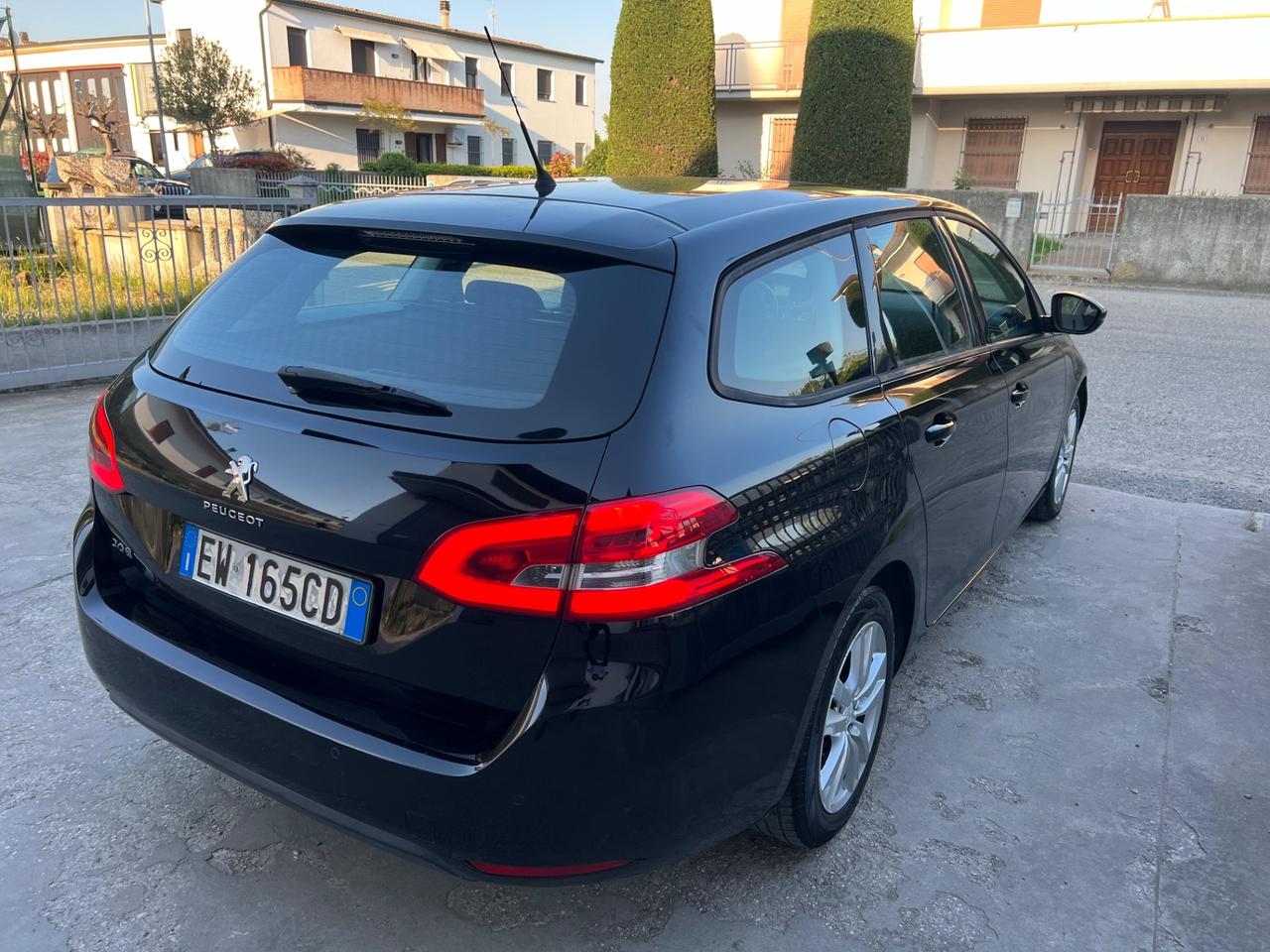 Peugeot 308 1.6 e-HDi Diesel 6MARCE POCHI KM