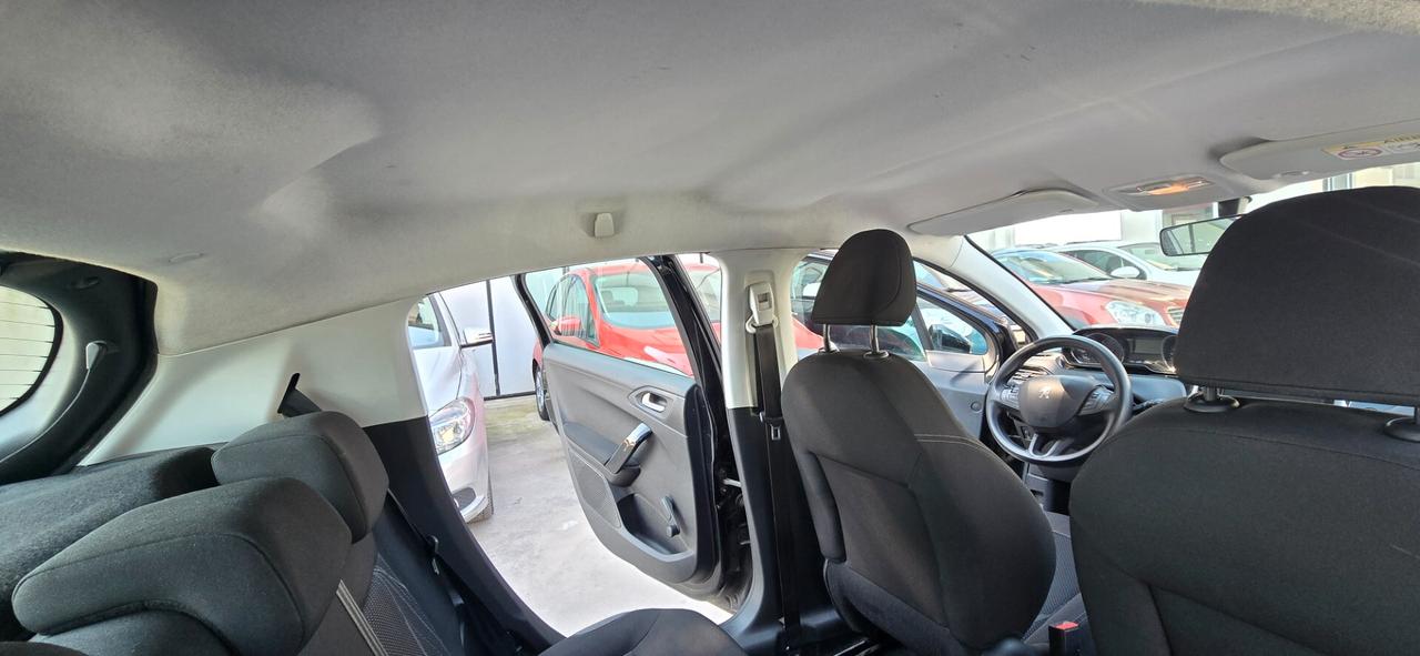 Peugeot 208 1.4 HDi 68 CV 5 porte Access