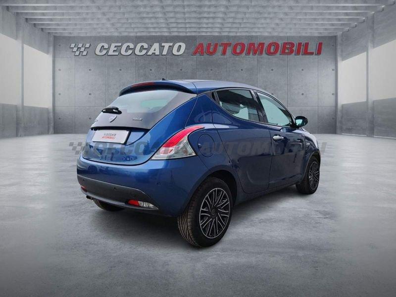 Lancia Ypsilon Ypsilon 1.0 firefly hybrid Gold s&s 70cv 5p.ti