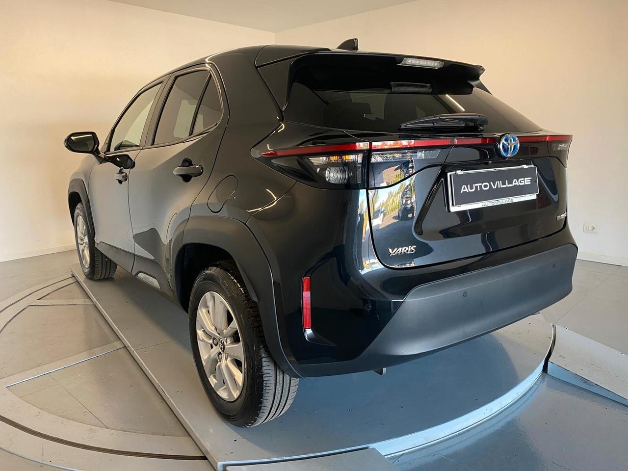 Toyota Yaris Cross 1.5 Hybrid E-CVT Business