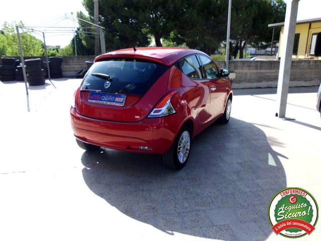 LANCIA Ypsilon 1.2 69 CV 5 porte Gold