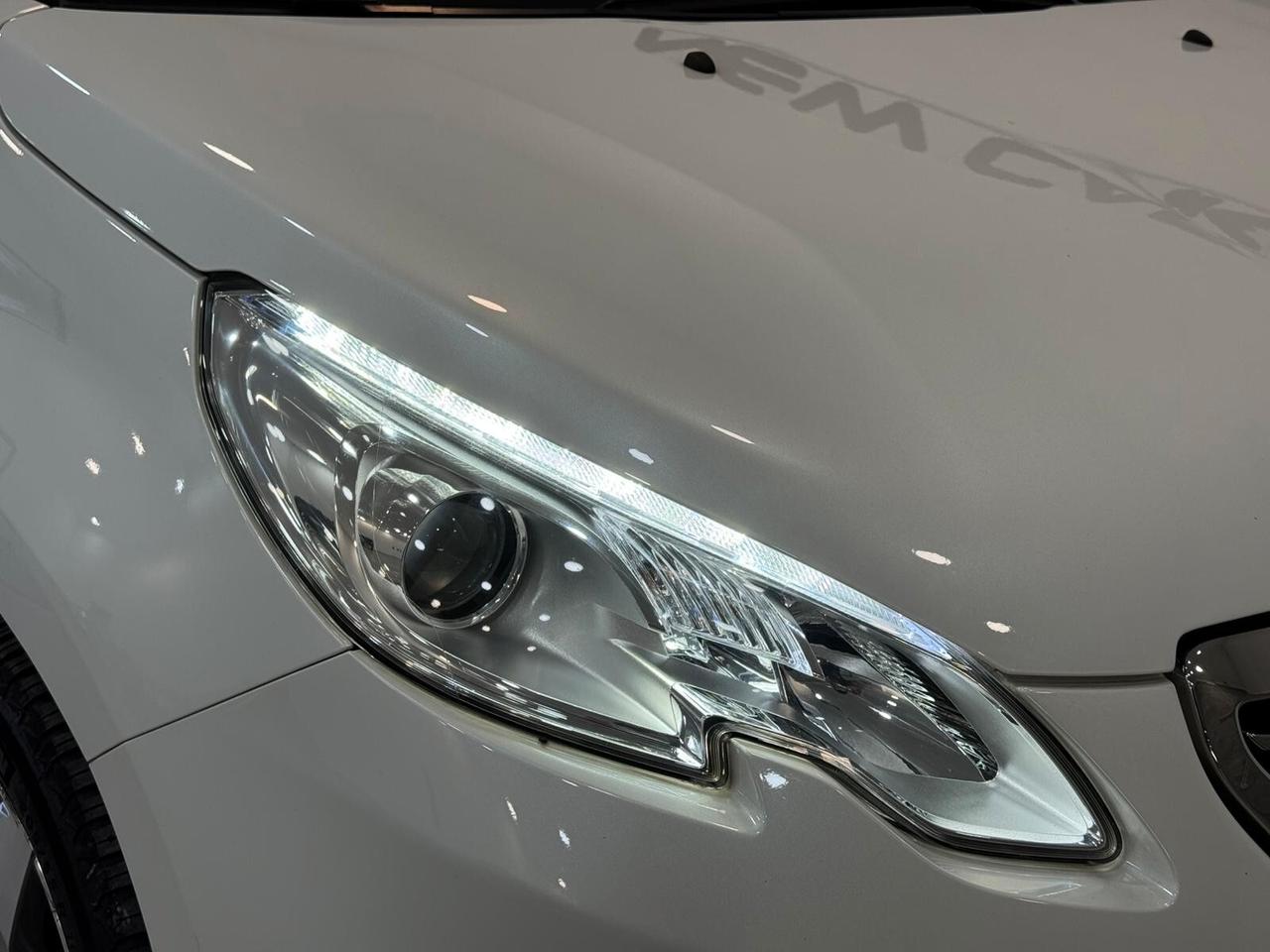 Peugeot 2008 PureTech 82 ETG5 S&S Allure
