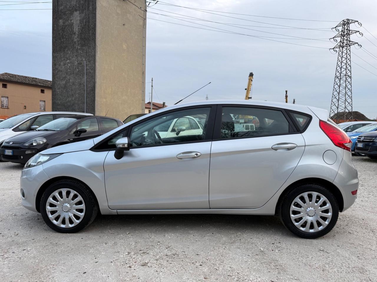 Ford Fiesta 1.4 5 porte Bz.- GPL Titanium