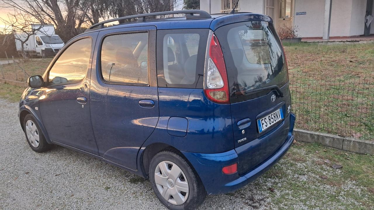 Toyota Yaris Verso 1.4 Tdi D-4D cat Sol '03