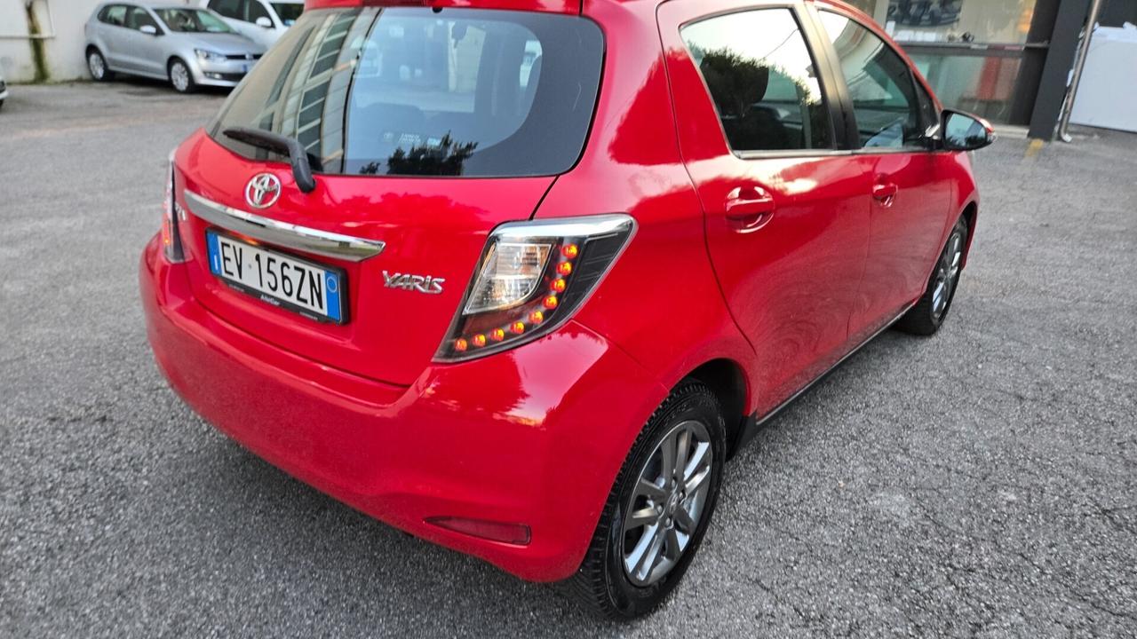 Toyota Yaris 1.0 5 porte Lounge