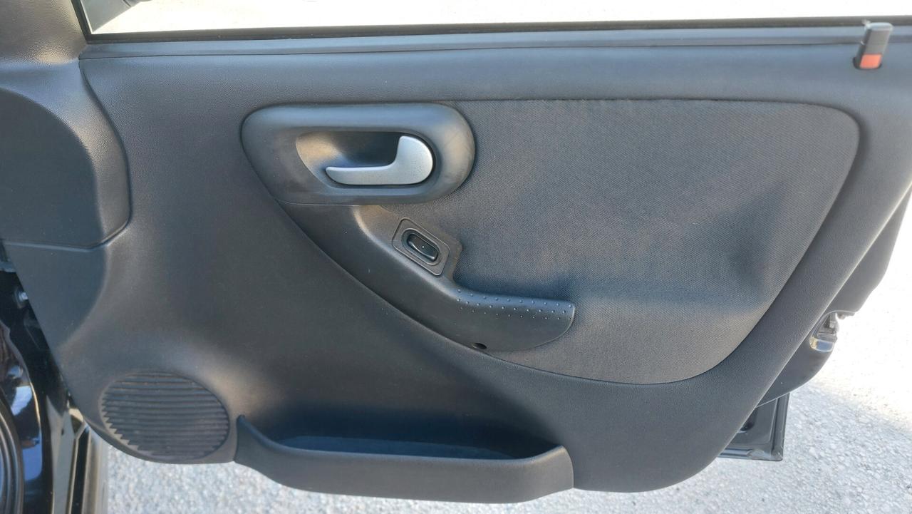 Opel Corsa COSMO 1.3 CDTi 70CV COME NUOVA