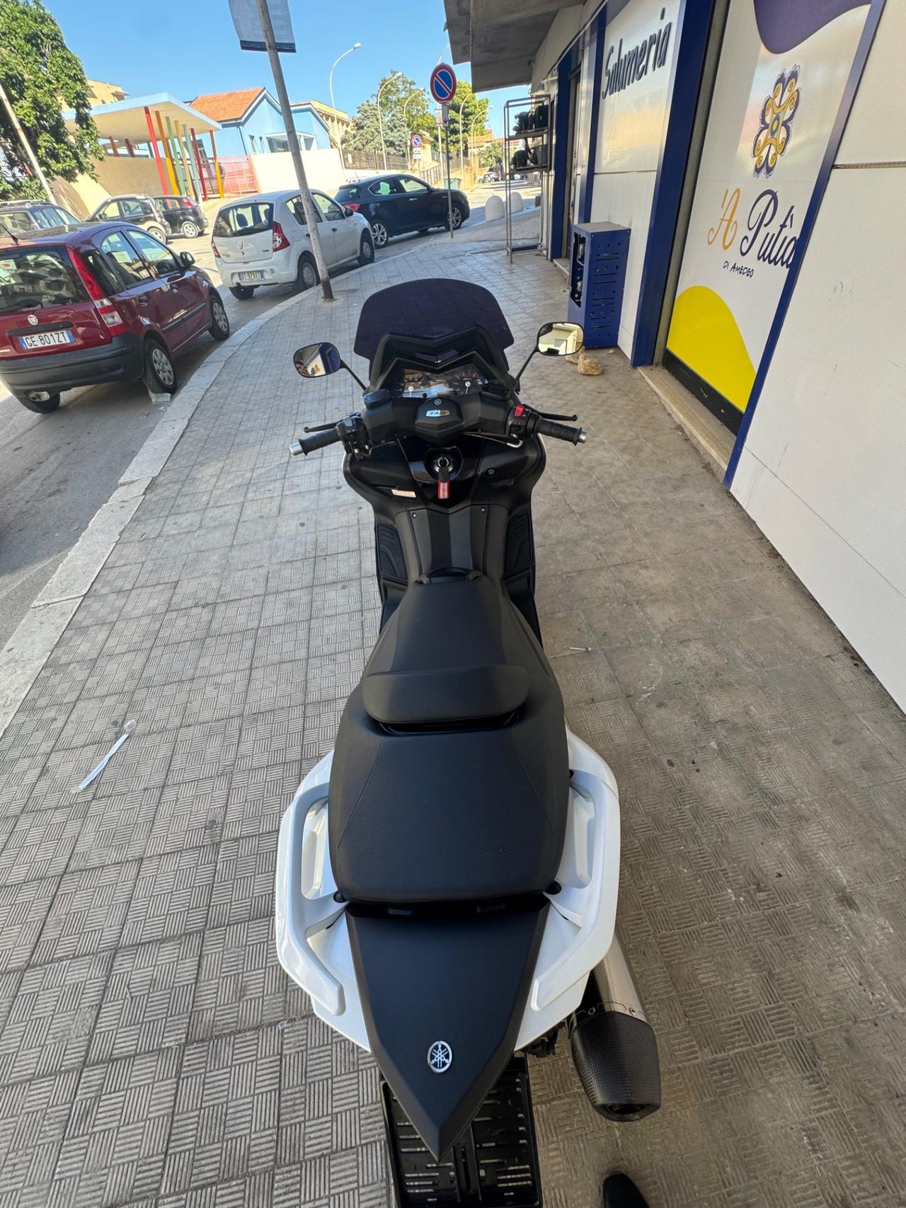 Yamaha TMAX 530