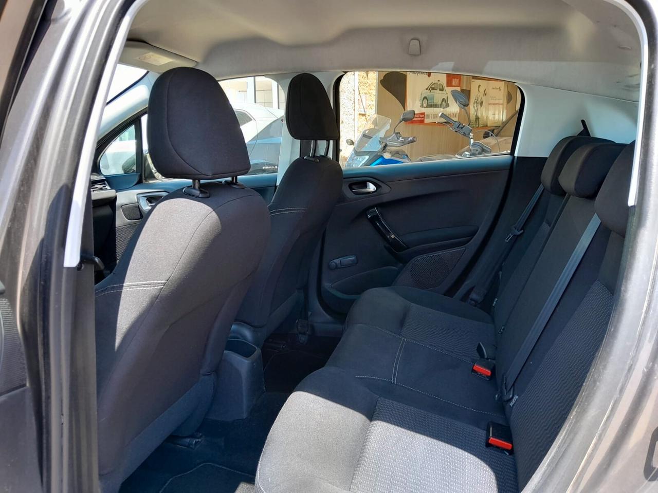 Peugeot 208 PureTech 82 5 porte Active